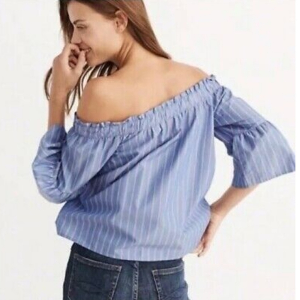 Abercrombie & Fitch Off-The-Shoulder Stripe Poplin Cropped Top - Picture 2 of 5